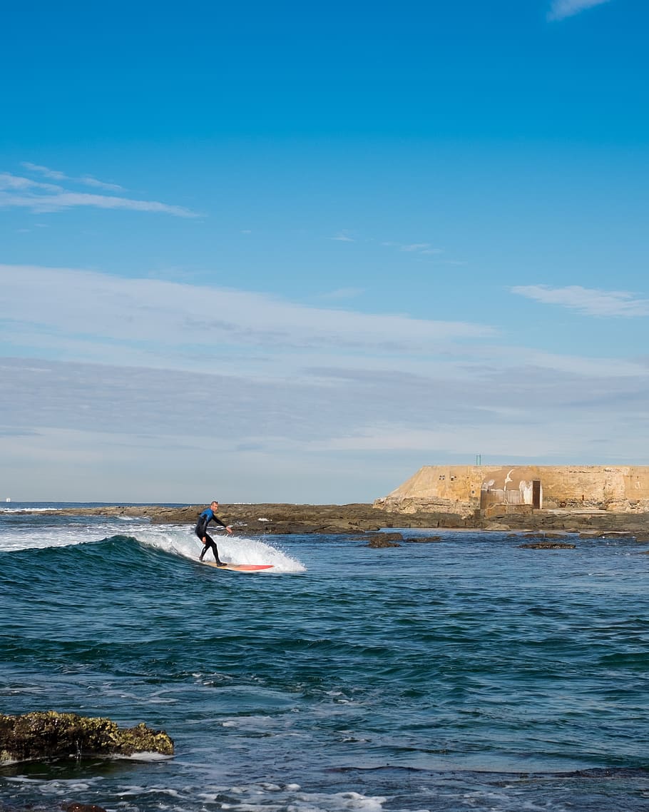 australia, newcastle, waves, surf, ocean, sky, surfer, sea HD wallpaper