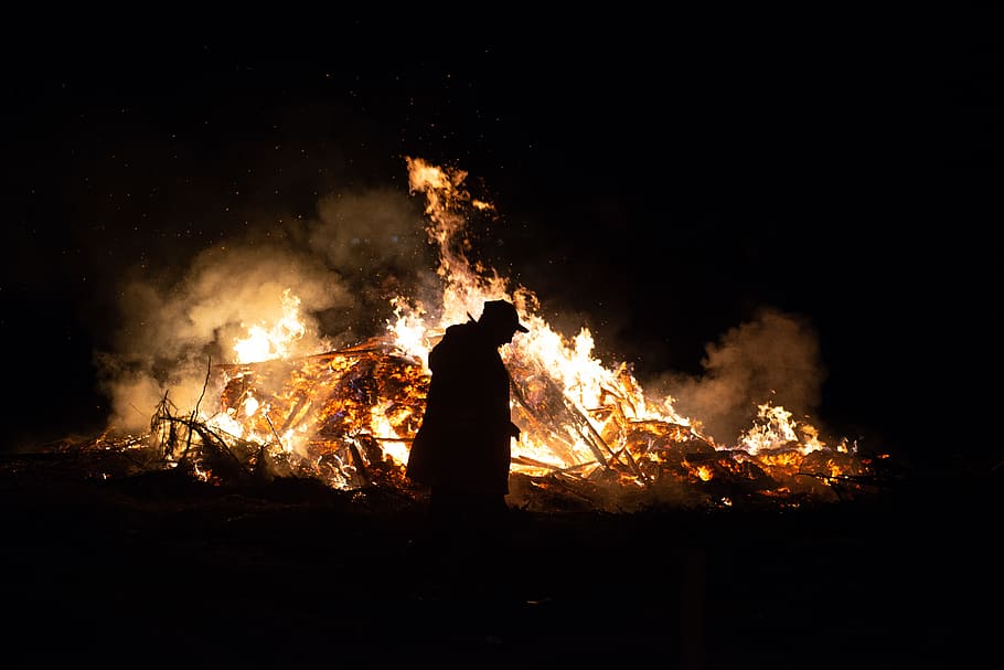 fire, man, silhouette, sparks, nikon, d800, wallpaper, burning HD wallpaper
