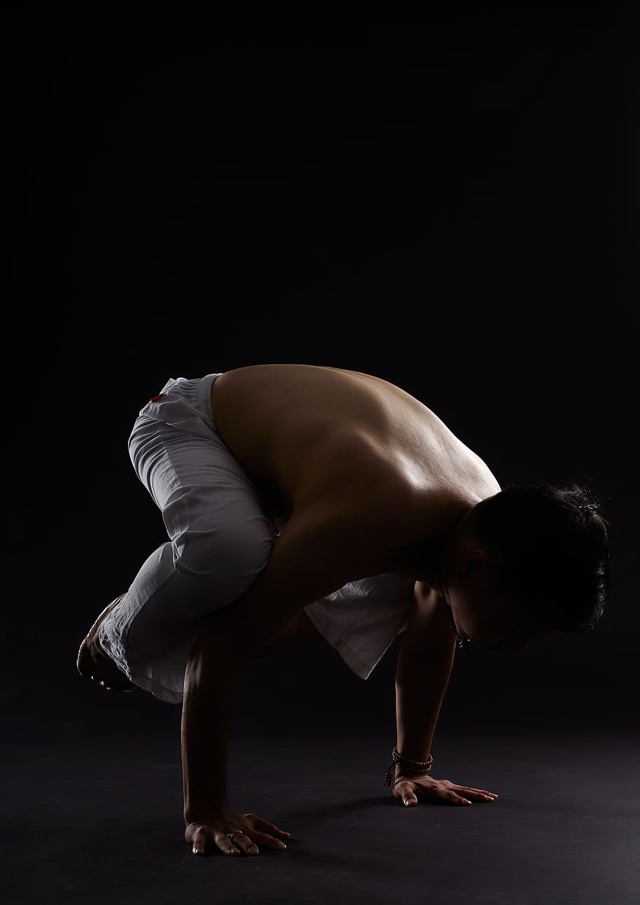 man doing hand stand, person, human, people, leisure activities HD wallpaper