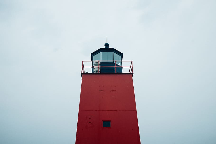 low-angle photograph of red lighthouse, tower, building, beacon HD wallpaper