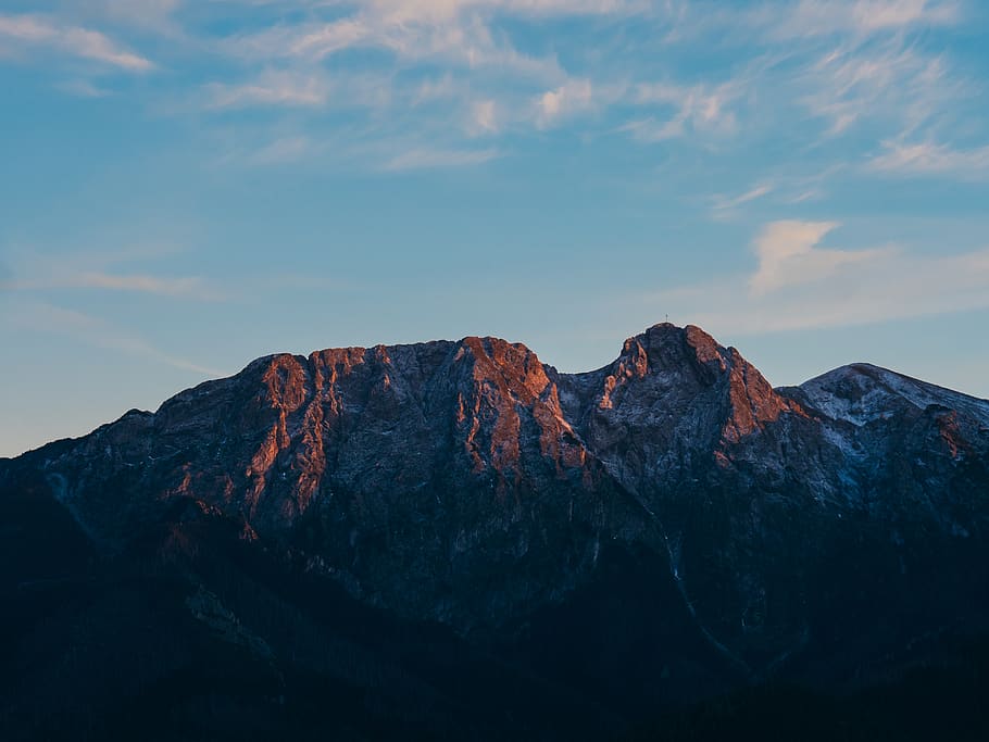 mountain under blue sky, nature, mountain range, peak, outdoors HD wallpaper
