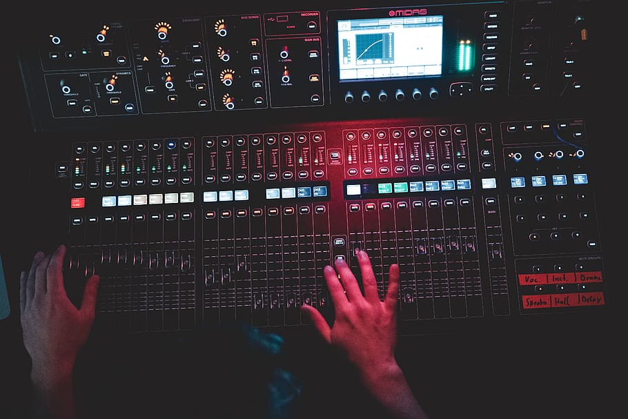 person doing equalizer on audio mixer, text, calendar, electronics HD wallpaper