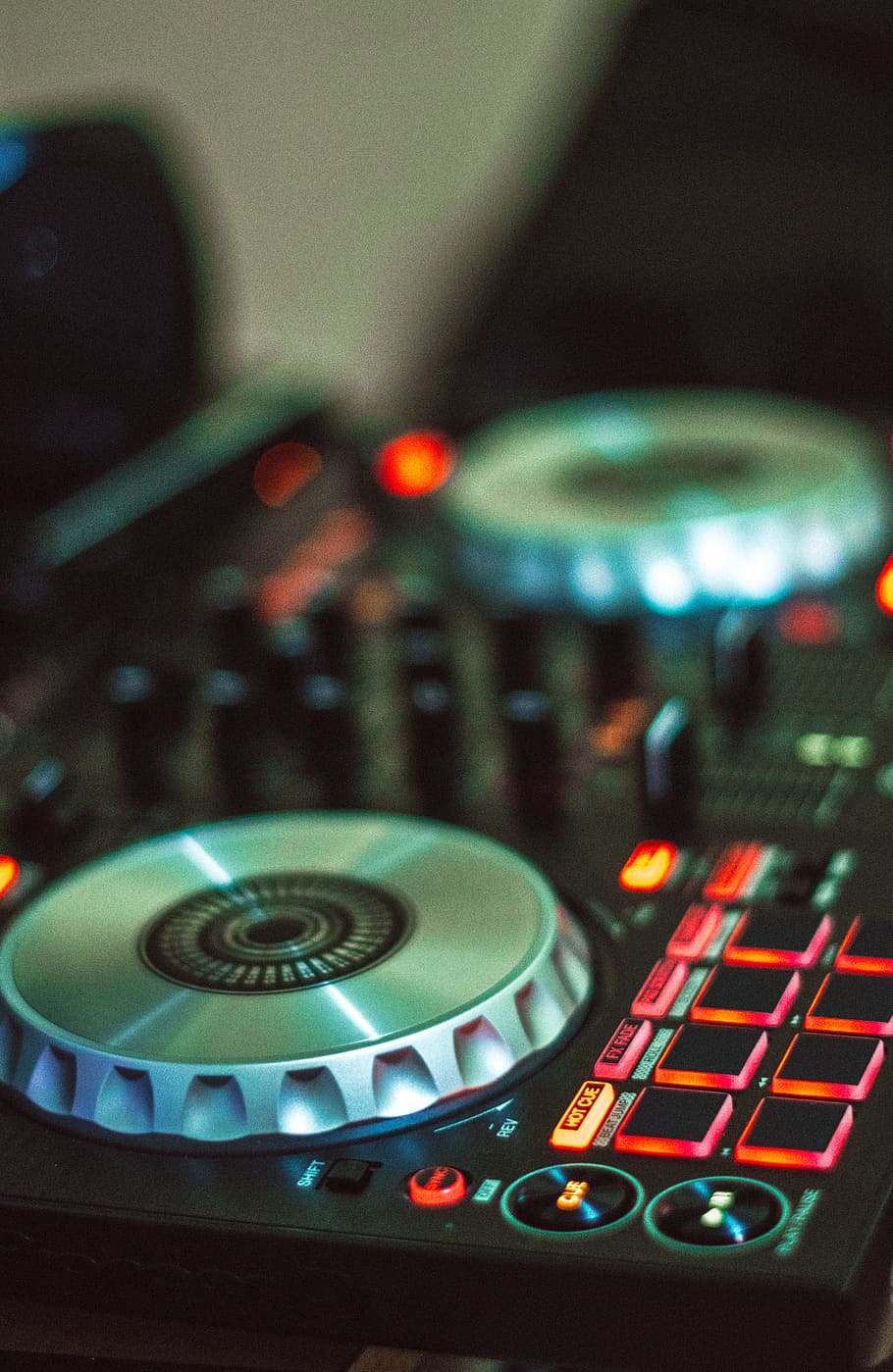 Black Disc Jockey Turntable, amplifier, audio mixer, close-up HD wallpaper