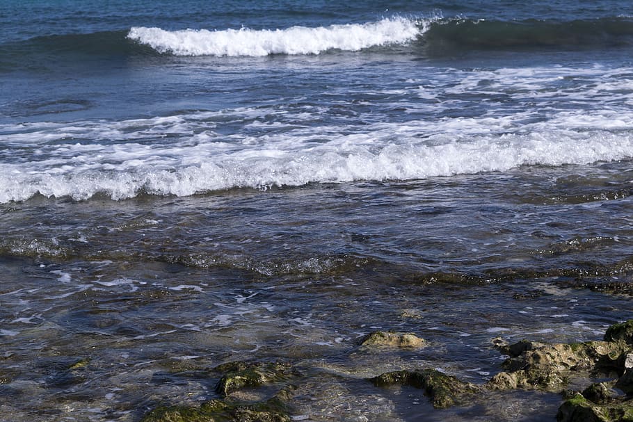 sea, waves, beach, summer, italy, water, motion, beauty in nature HD wallpaper