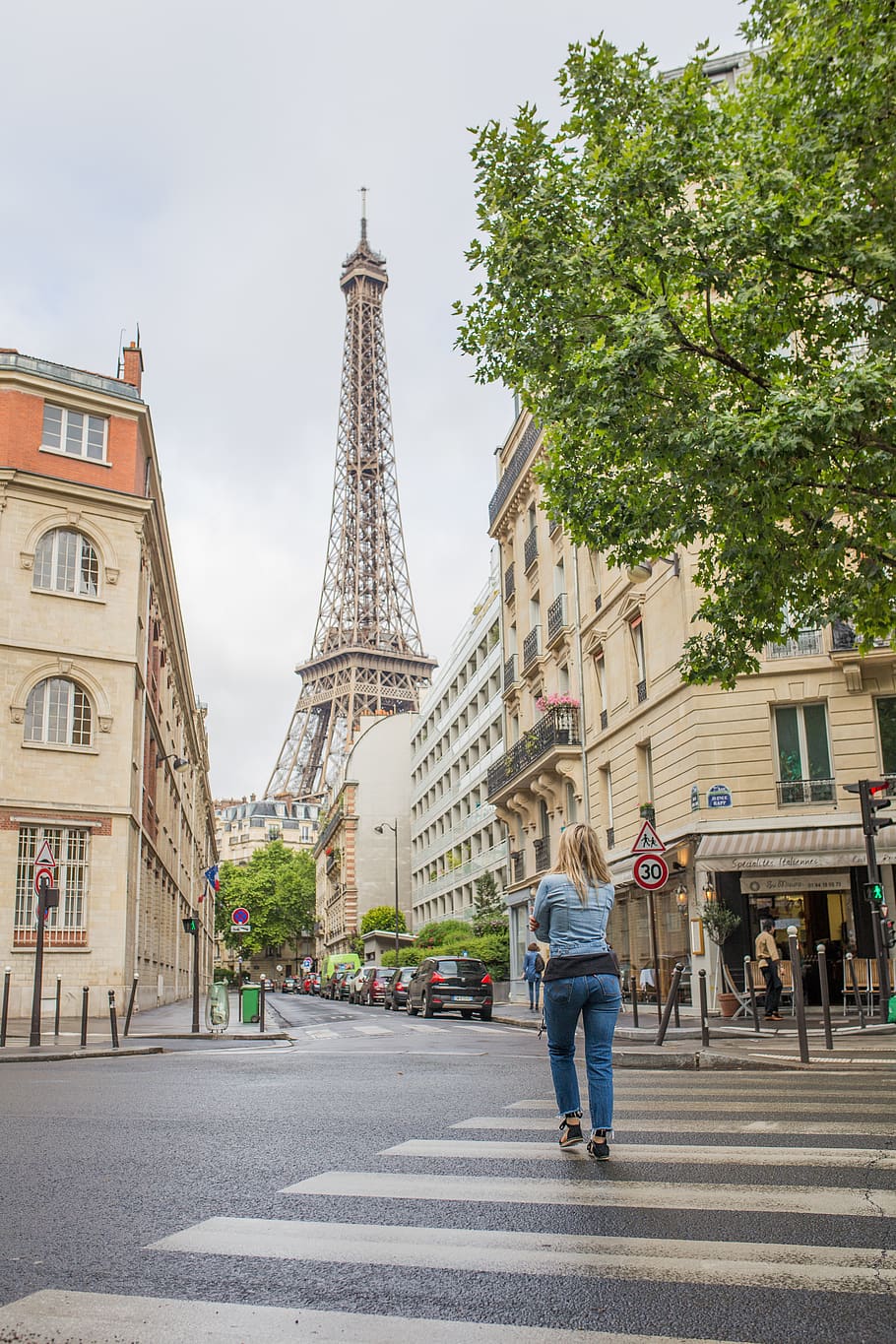 Best paris. Париж туризм. Эйфелева башня в Нью-Йорке.