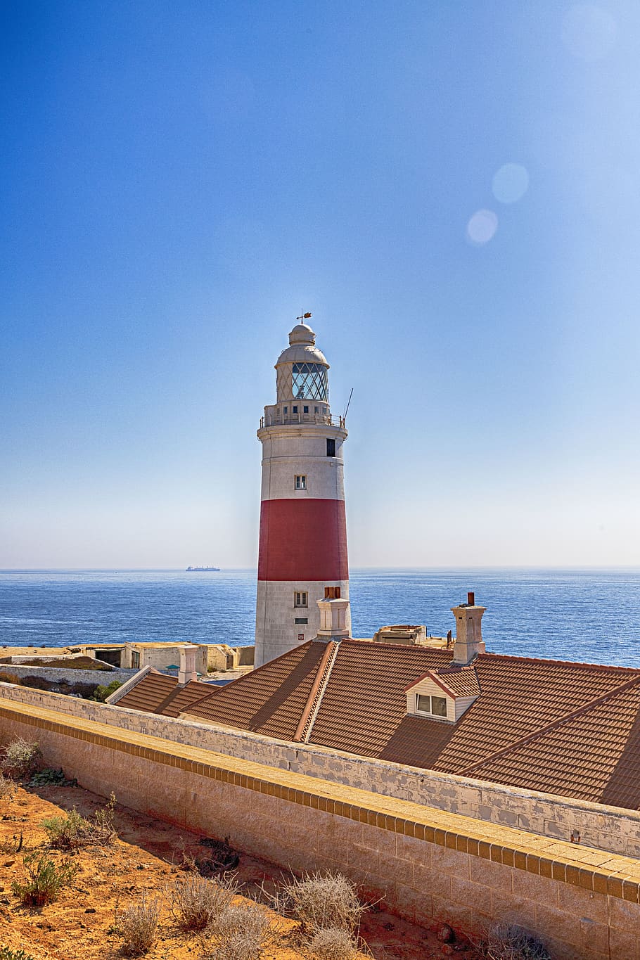 White and Red Lighthouse Beside Sea Landscape Photography, architecture HD wallpaper