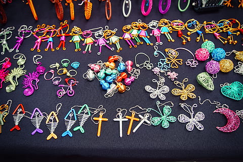 accessory, accessories, bead, rug, jewelry, small gifts, street HD wallpaper
