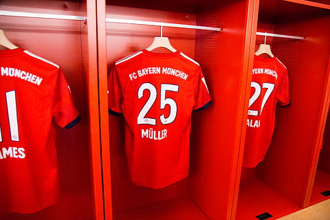 three orange jerseys, dressing room, indoors, furniture, human HD wallpaper