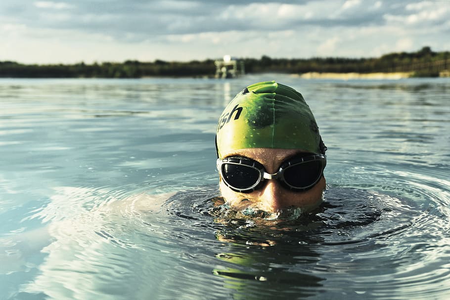 Green Swim Band, active, athlete, blurred background, bubbles HD wallpaper