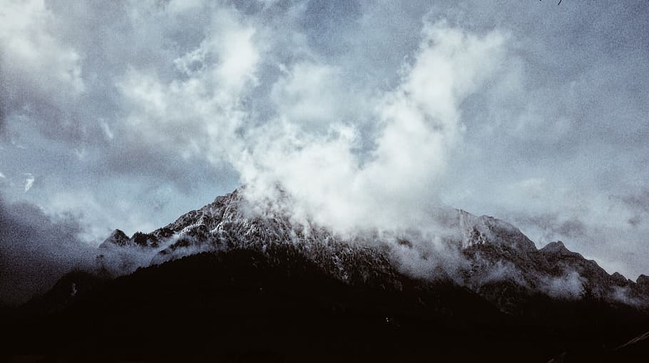low-angle photo of mountains, fog, cloud, mist, sunlight, dark HD wallpaper