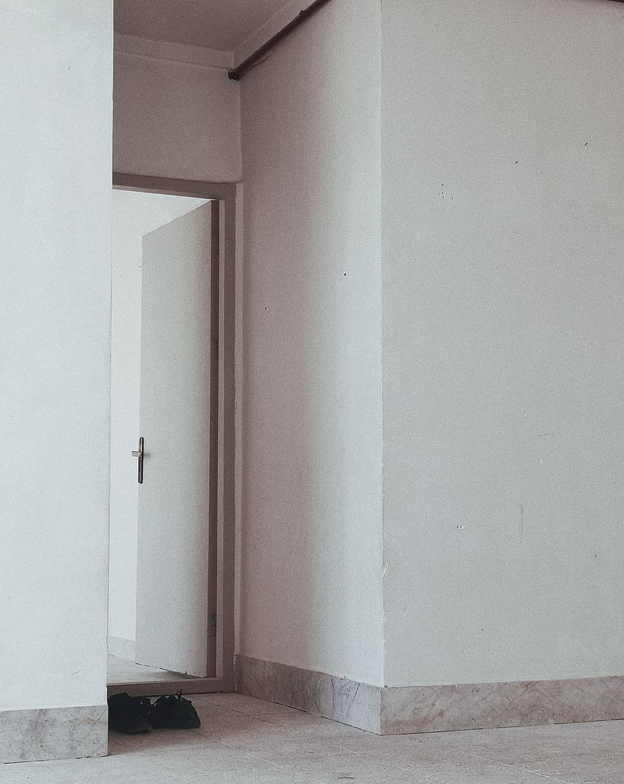 white painted room, door, wall, open door, interior design, decor HD wallpaper