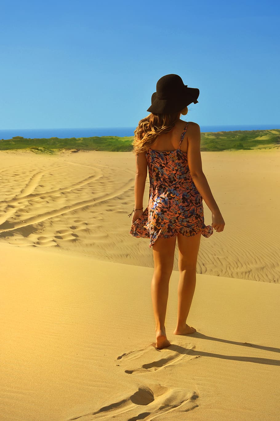 Woman Walking on Sand, beach, clothes, dune, dunes, fashion, girl HD wallpaper