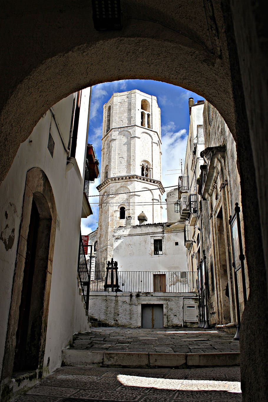 arc, historical centre, ancient, passage, ascent, torre, architecture HD wallpaper