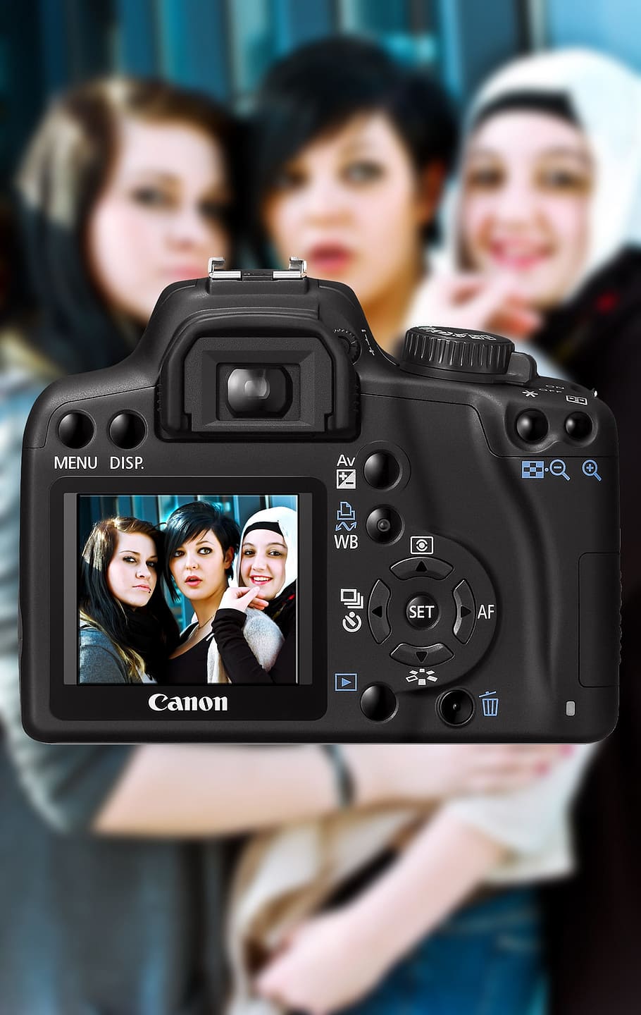 3 Women Caught on Dslr Camera, canon, capture, dlsr, floating HD wallpaper