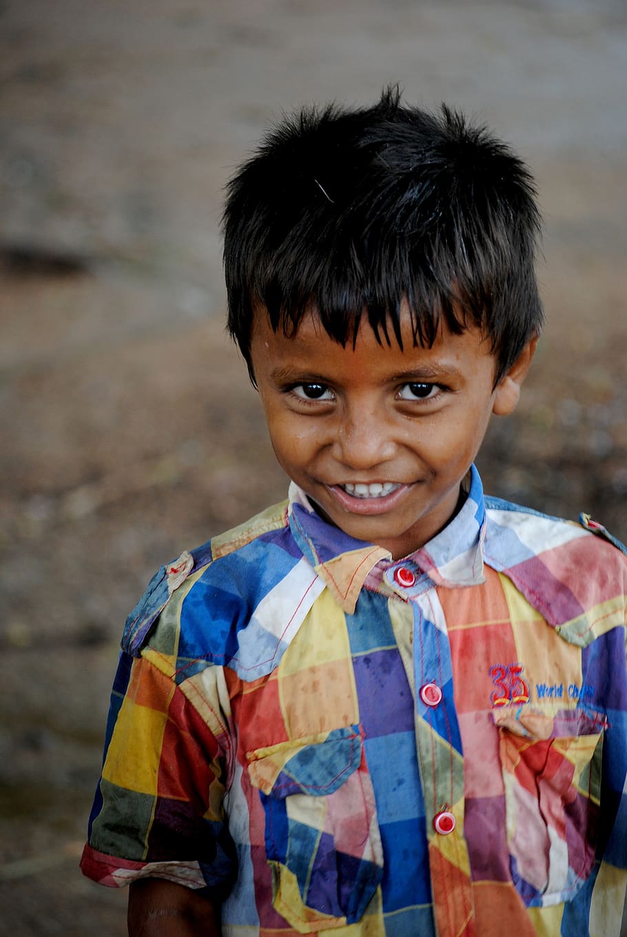 india, hampi, crisp, sharp, boy, candid, happy, check, colour HD wallpaper