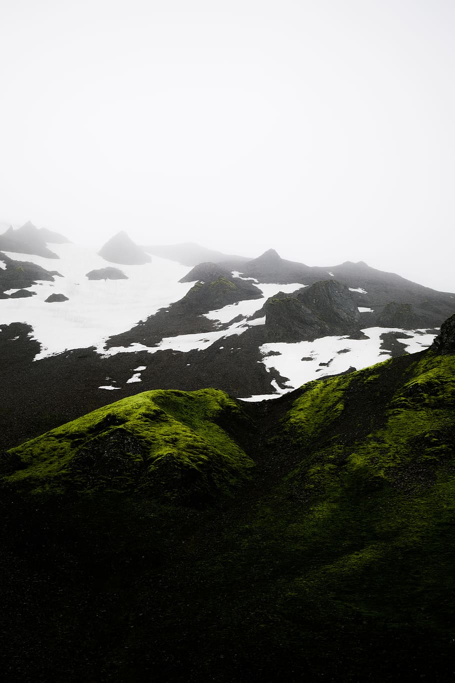 green mountain, rock, peak, snow, grass, moss, mist, fog, highland HD wallpaper