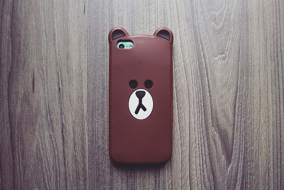 Photography of Brown Bear Iphone Case, cellphone, design, desk HD wallpaper