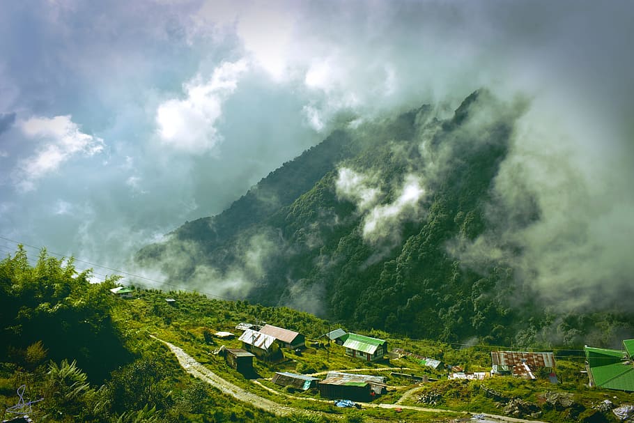 Bird's Eye View Photo of Houses on Mountain, clouds, countryside HD wallpaper