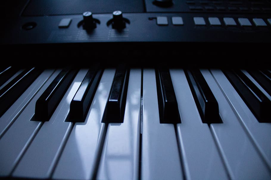 piano, frontal, keys, buttons, keyboard, white, black, keyboards HD wallpaper