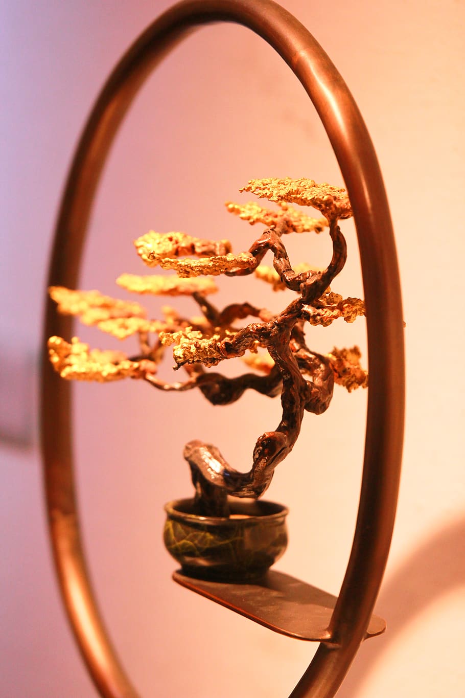 exhibition, copper, indoors, no people, close-up, focus on foreground HD wallpaper