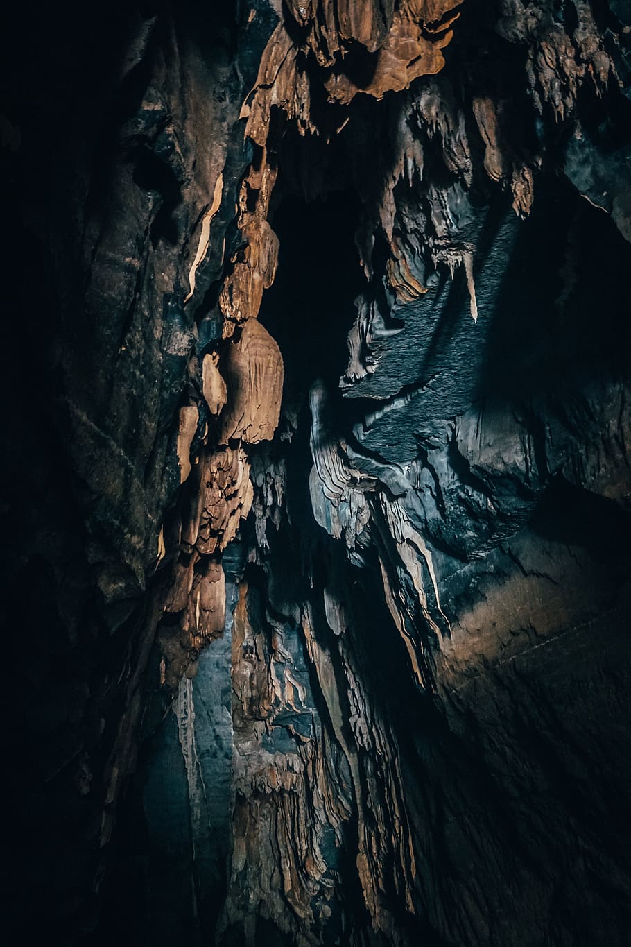 brown rock cave, rock - object, rock formation, solid, geology HD wallpaper