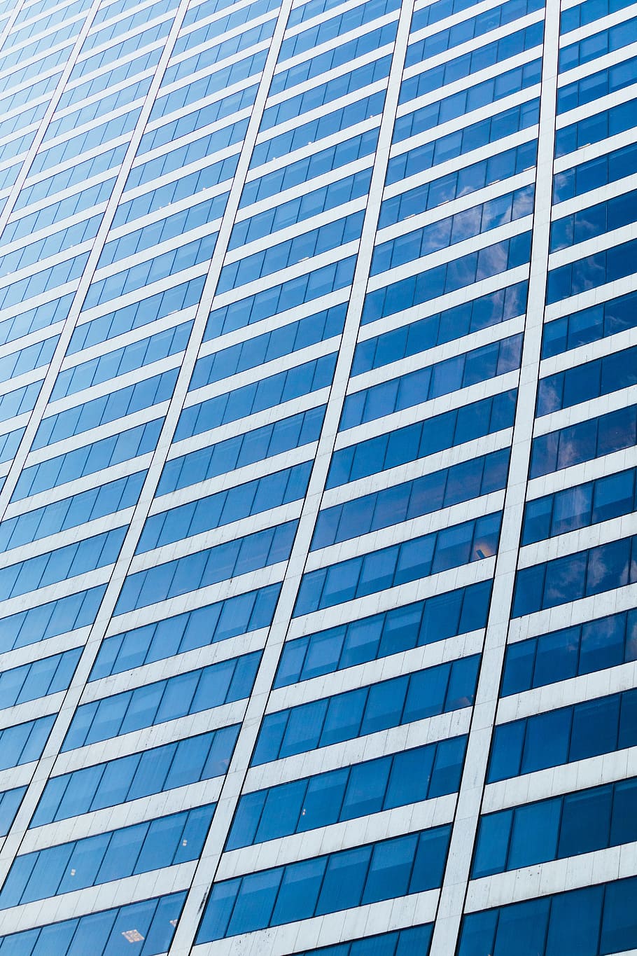 blue and white glass building during daytime, window, reflection HD wallpaper