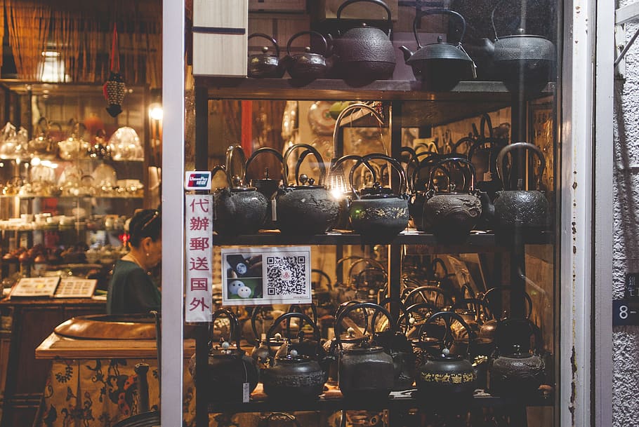 black teapots on shelf inside building, retail, choice, business HD wallpaper