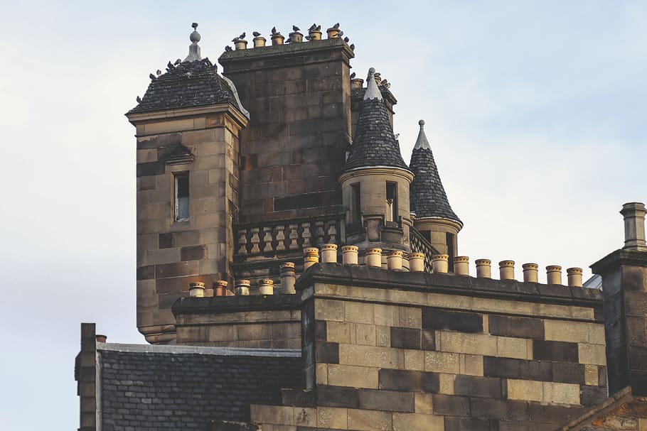concrete building with pinnables, tower, spire, steeple, architecture HD wallpaper