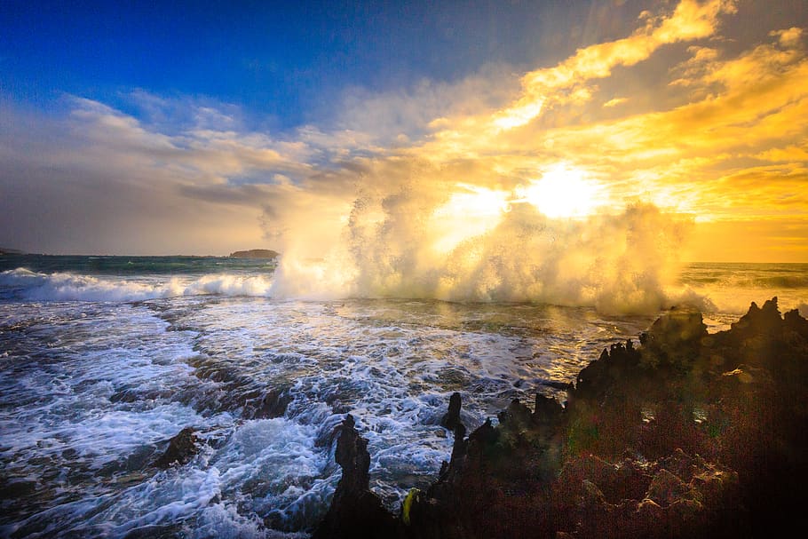 Ocean Waves Crashing on Island, beach, clouds, cloudscape, dawn HD wallpaper