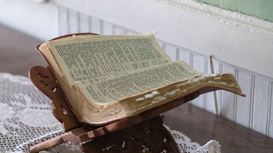 opened Bible on brown wooden stand, old school building, joanna, sc, HD wallpaper