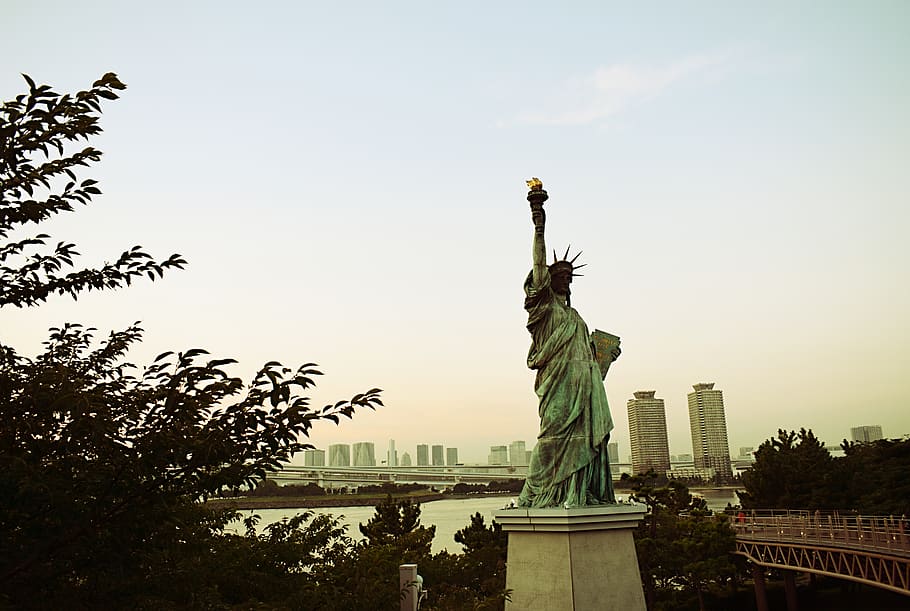 Statue of Liberty view, monument, sculpture, art, urban, japan, HD wallpaper