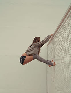 Women's Black and White Long Sleeve Dress, active, agility, balance HD wallpaper