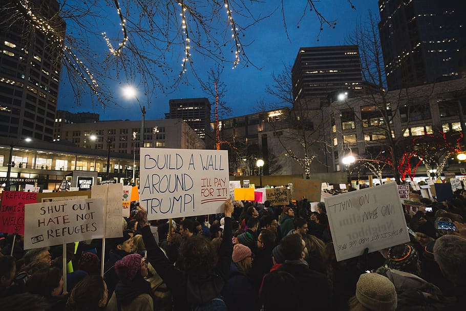 usa, seattle, city, crowd, person, wall, trump, resist, protest HD wallpaper