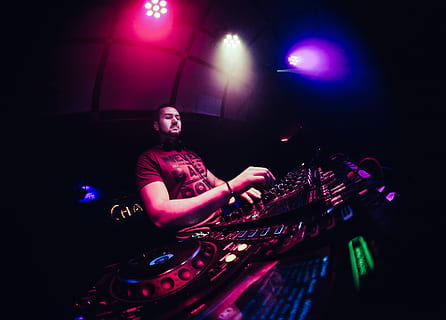DJ playing DJ console, lighting, person, human, club, guitar HD wallpaper