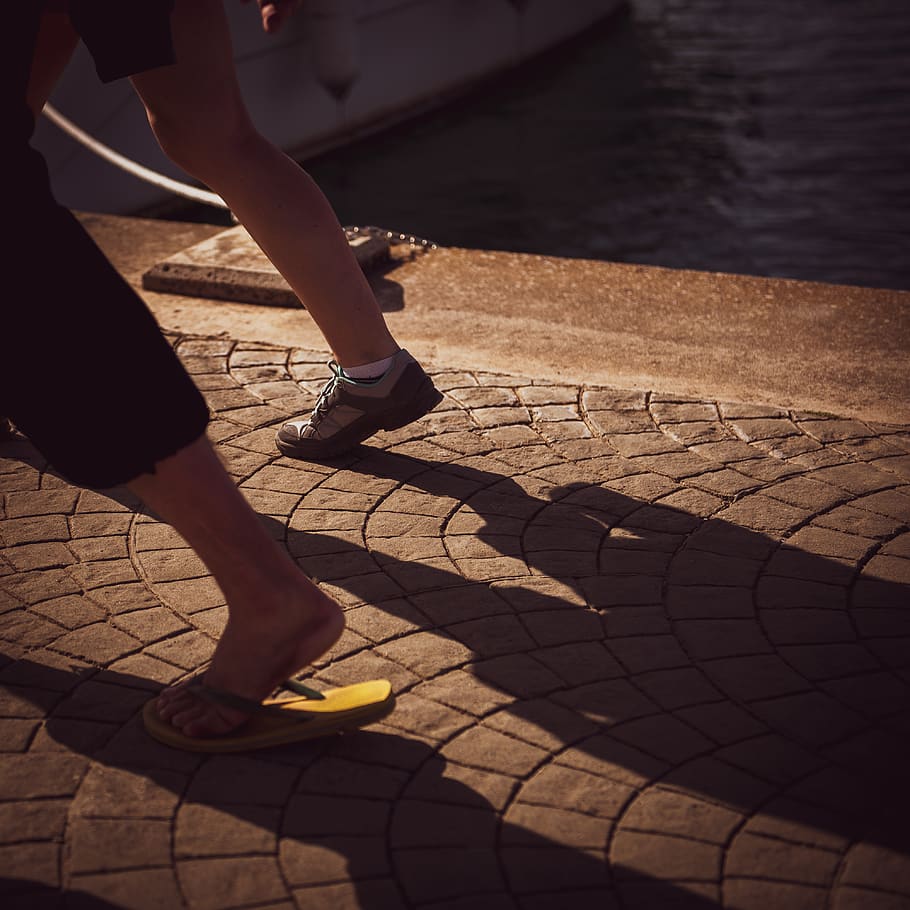 spain, mahón, shadows, walking, flip flops, summer, low section HD wallpaper