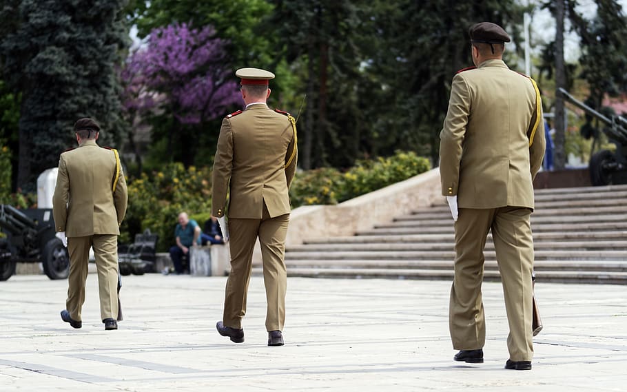 military, uniform, guards, scrolling, march, people, soldiers HD wallpaper