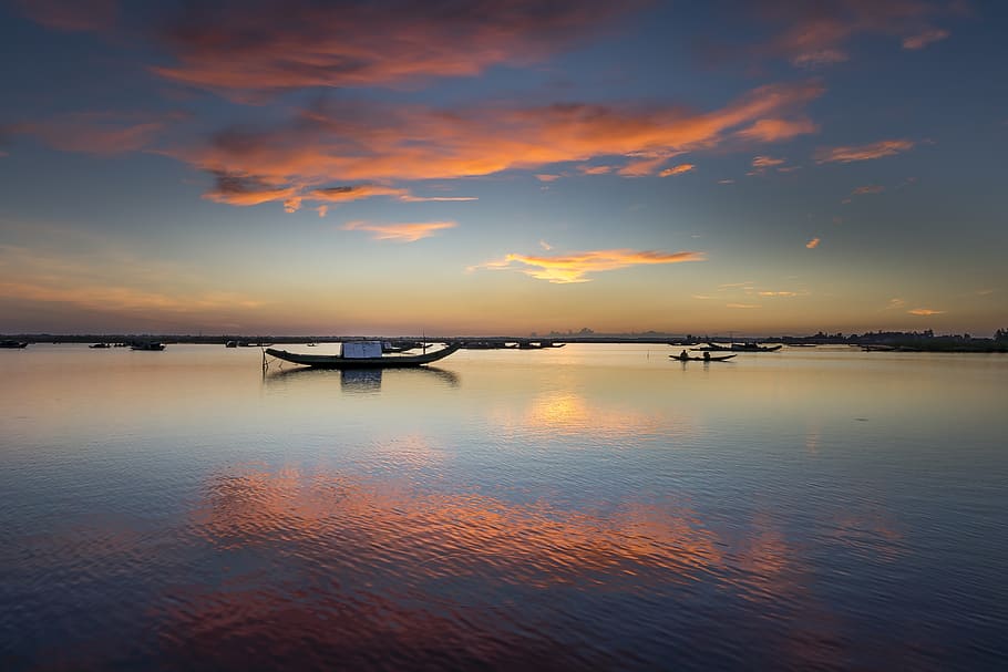 Motor Boats on Sea Under Orange and Blue Skeis, beach, clouds HD wallpaper