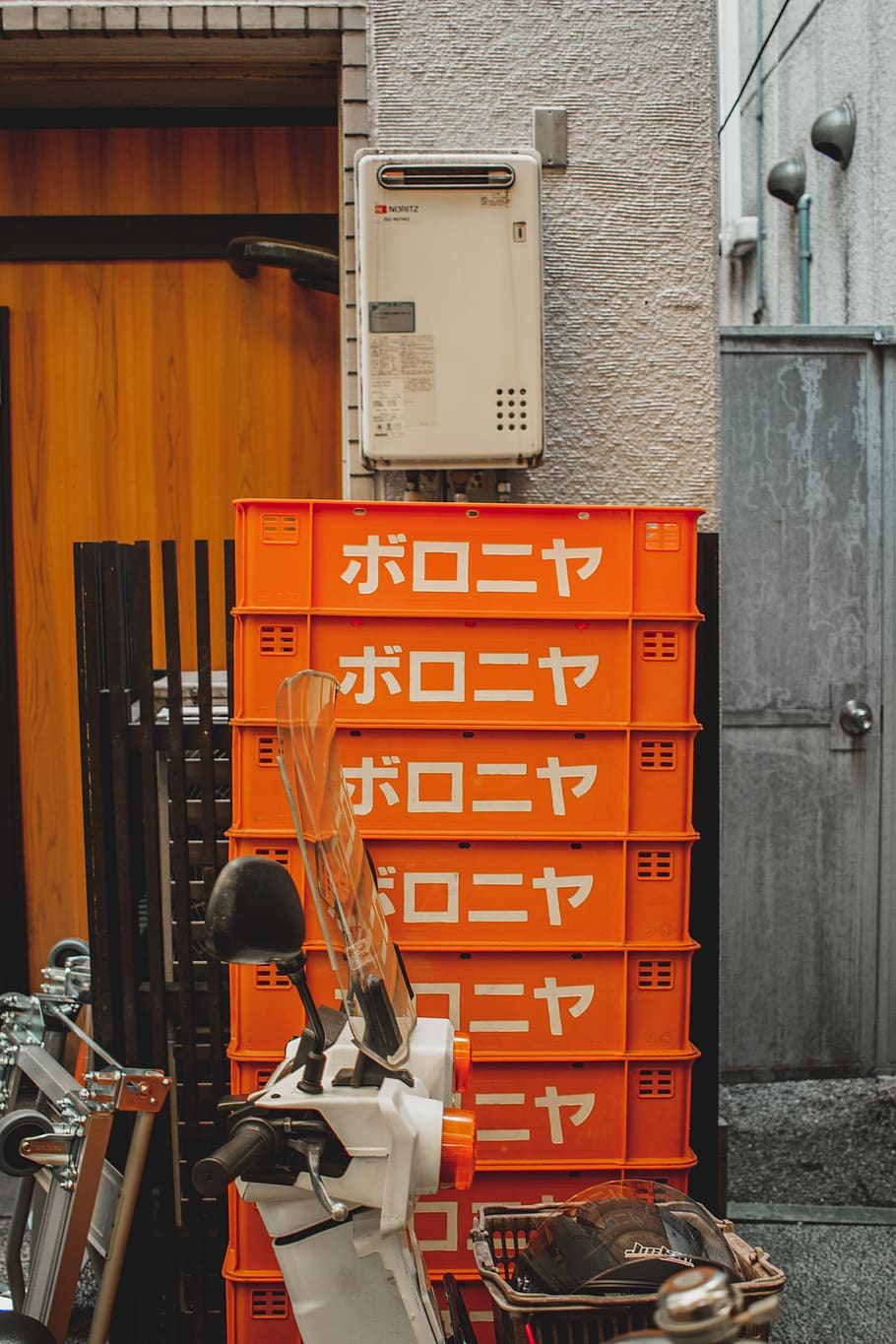 orange plastic crate, orange color, built structure, building exterior HD wallpaper