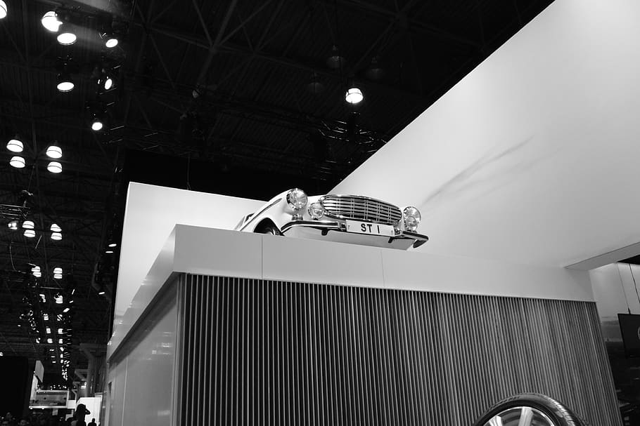 car, auto, black and white, low angle view, architecture, lighting equipment HD wallpaper