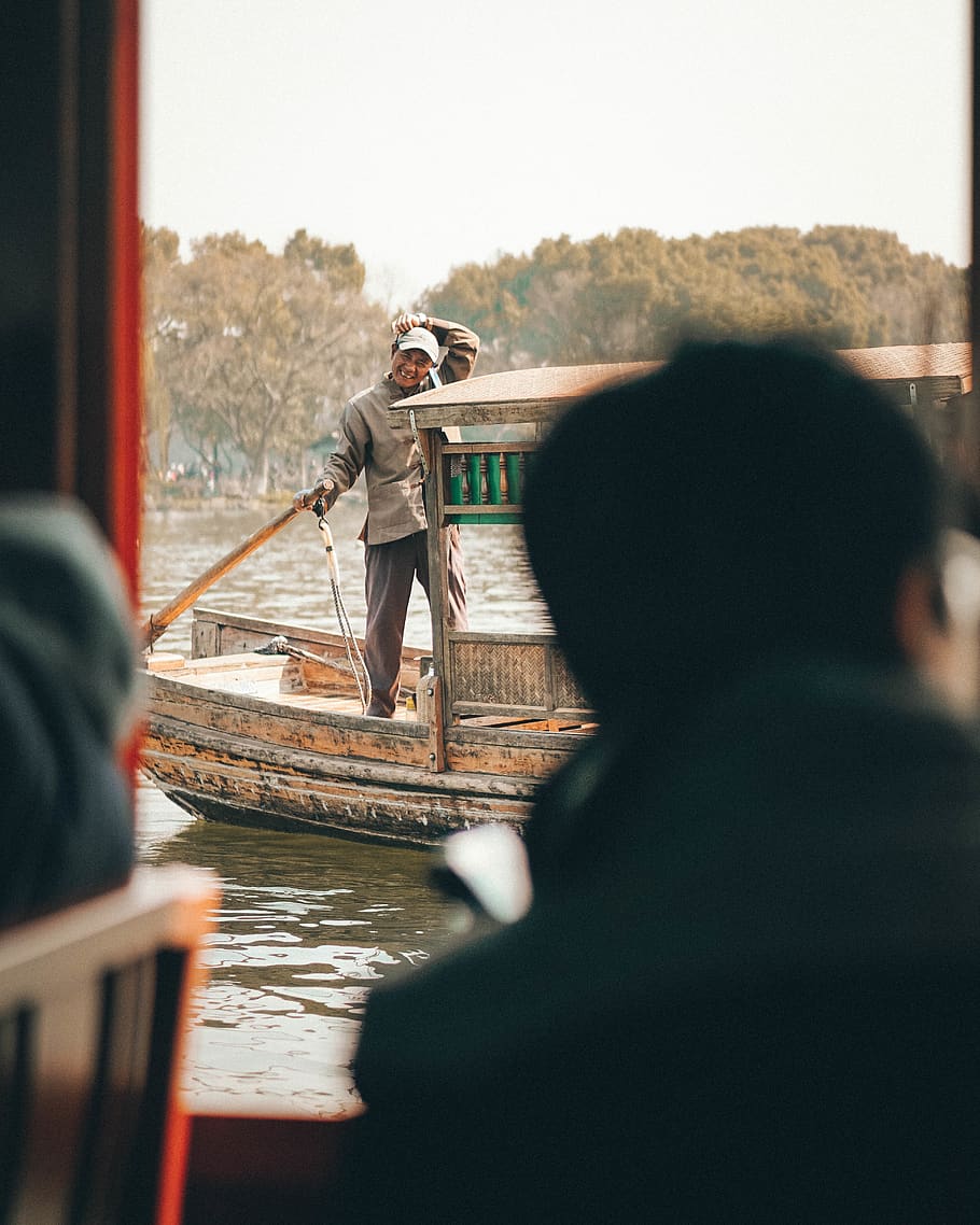 man riding on boat, person, human, transportation, vehicle, watercraft, HD wallpaper