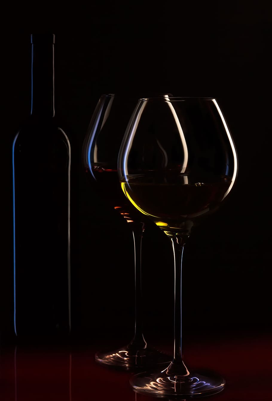 Wine Bottle and Glasses, alcohol, bar, beverages, dark, drink HD wallpaper