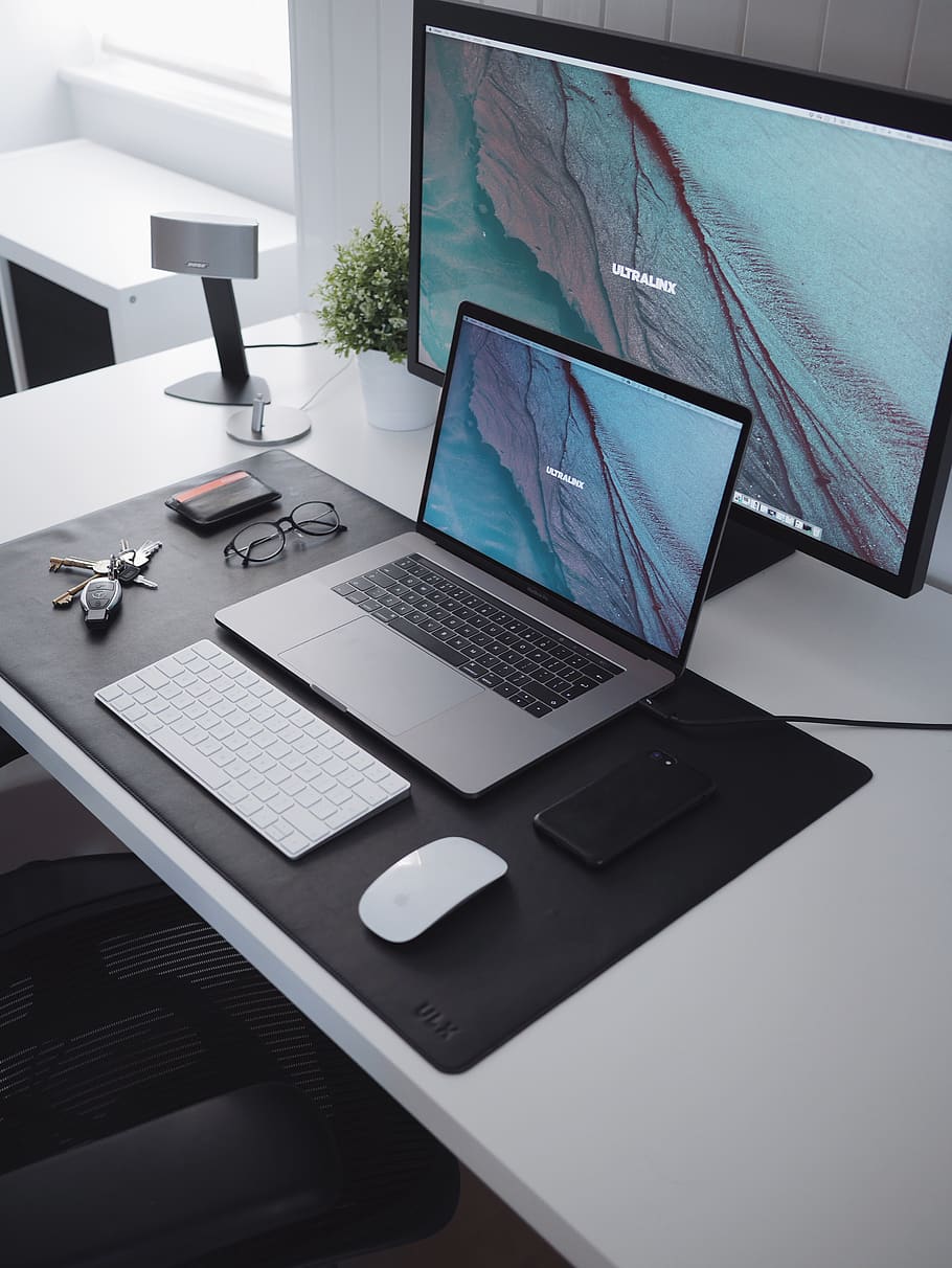 MacBook on desk, computer, technology, wireless technology, table HD wallpaper