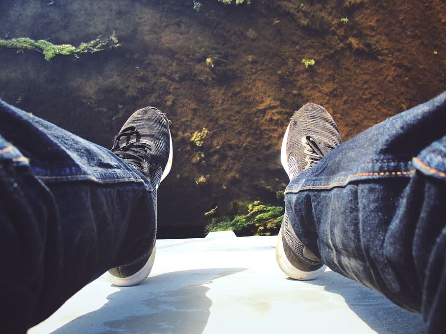 shoes, cliff, low section, human leg, human body part, jeans HD wallpaper