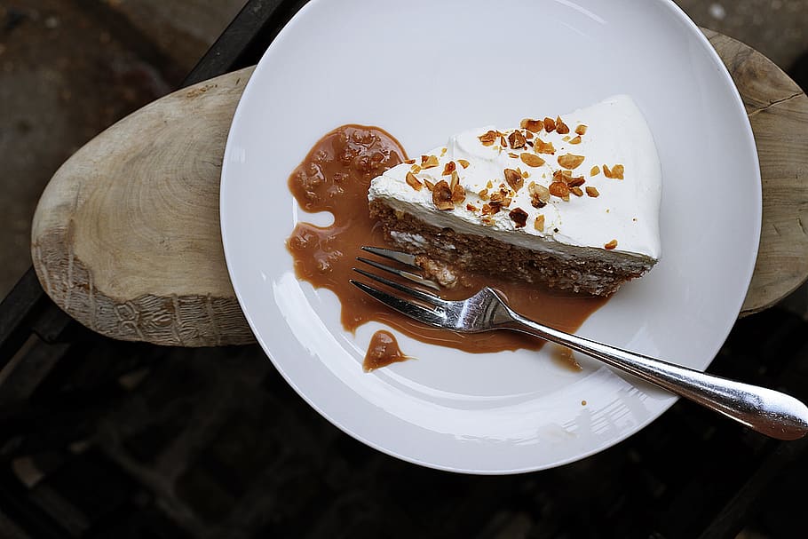 chocolate, slice, cake, desserts, sweets, food, plate, fork HD wallpaper