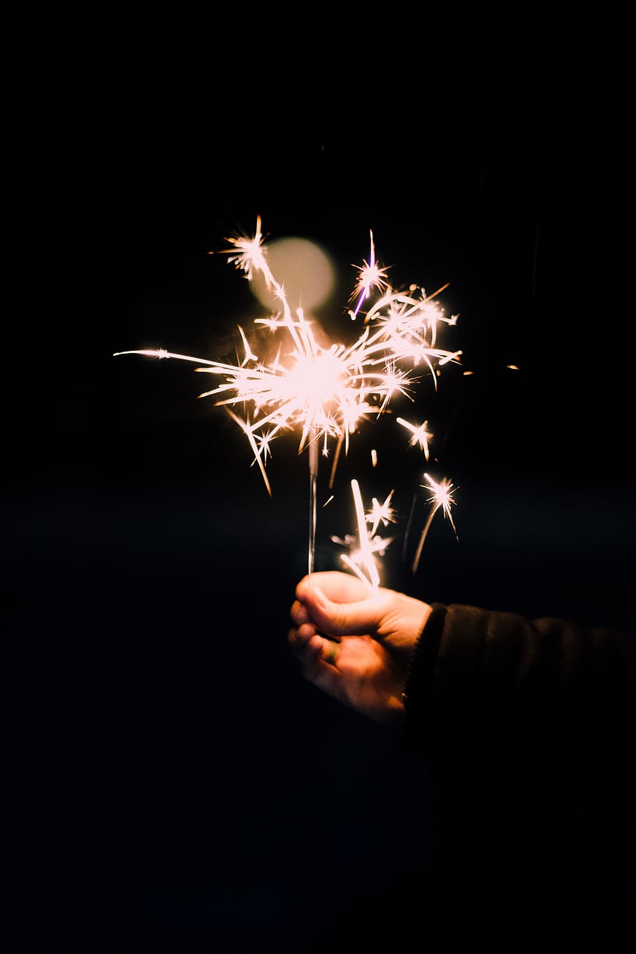 sparkler at night-time, motion, burning, illuminated, blurred motion HD wallpaper