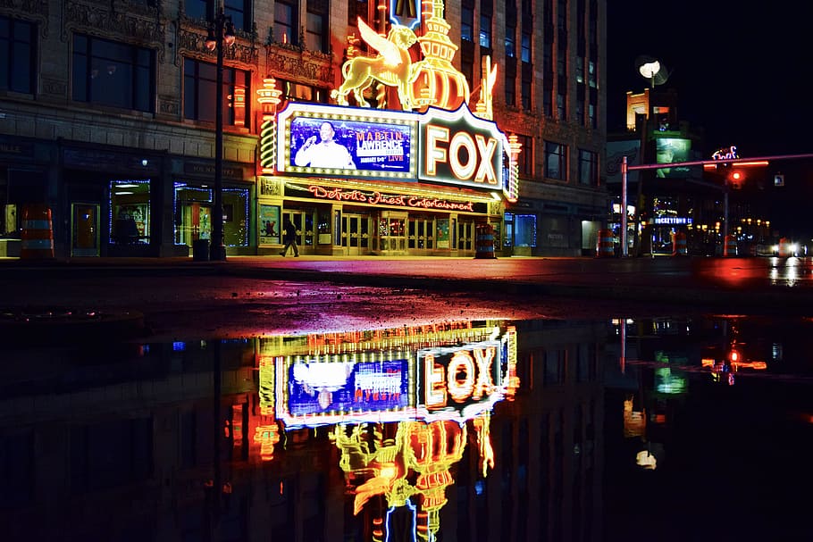 Fox cinema theater booth under night time, reflection, fox theater, HD wallpaper