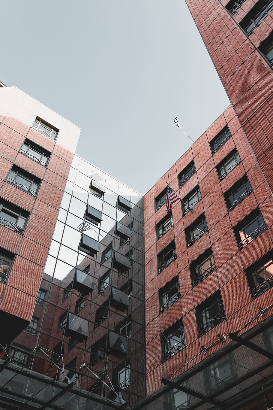 worm's-eye view of high rise building, sky, us flag, window, architecture HD wallpaper