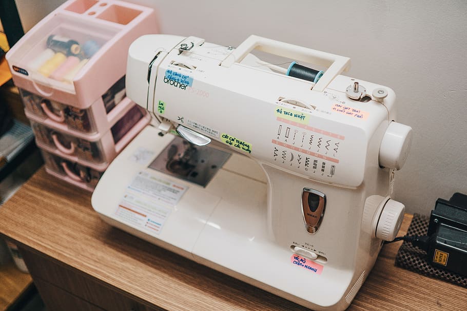 White Sewing Machine, close-up, drawers, electronics, equipment HD wallpaper