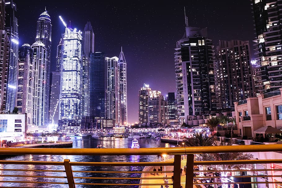 Boats on Body of Water Surrounded by High Rise Buildings, architectural design HD wallpaper