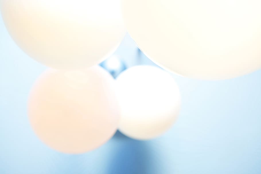 balloons, smooth, white, blue, background, studio shot, close-up HD wallpaper